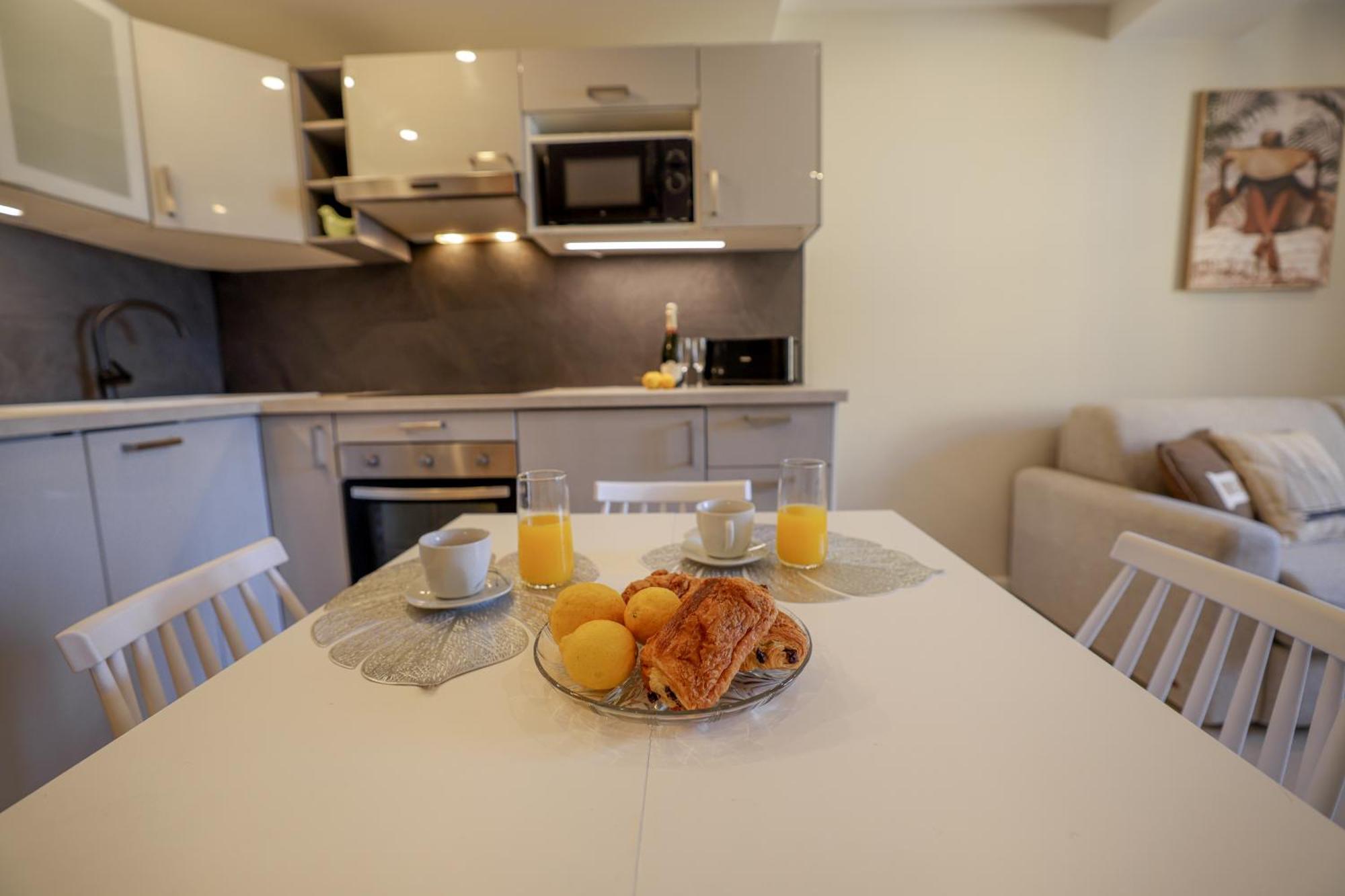Azurappart Brilliant 2room, Massena *